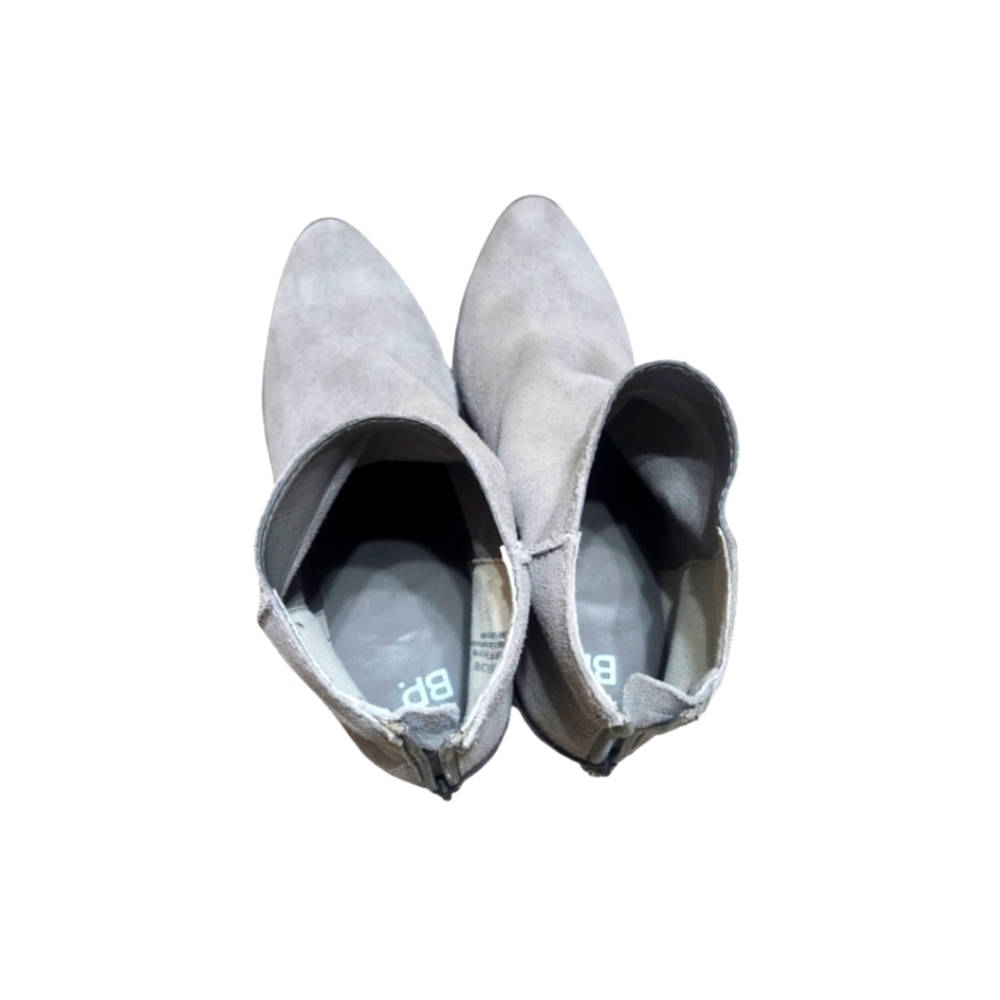 BP Gray Suede Pointed Toe Boots - Picture 4 of 6